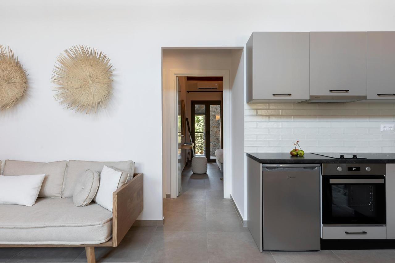Lichnos Luxury Suites Sourpi Buitenkant foto