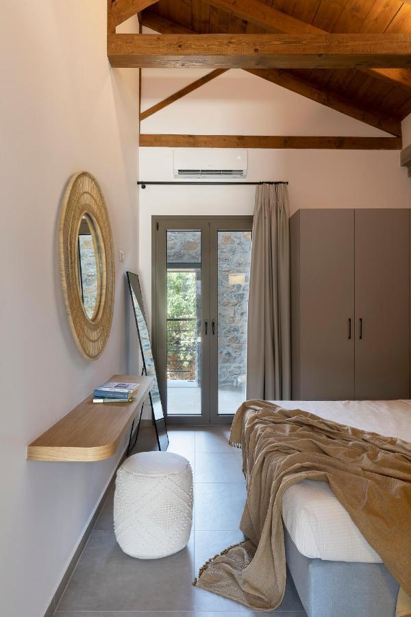 Lichnos Luxury Suites Sourpi Buitenkant foto